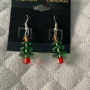 Christmas tree earrings